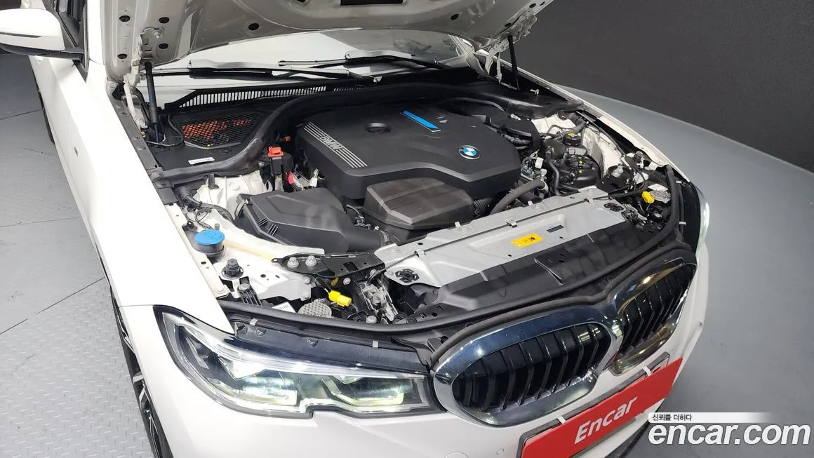 BMW 3-Series 2021 из KR, фото 4