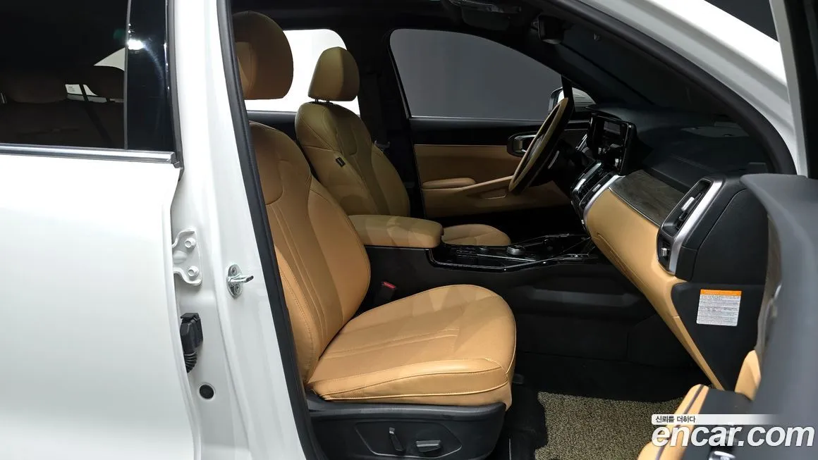 Kia Sorento — фото 8
