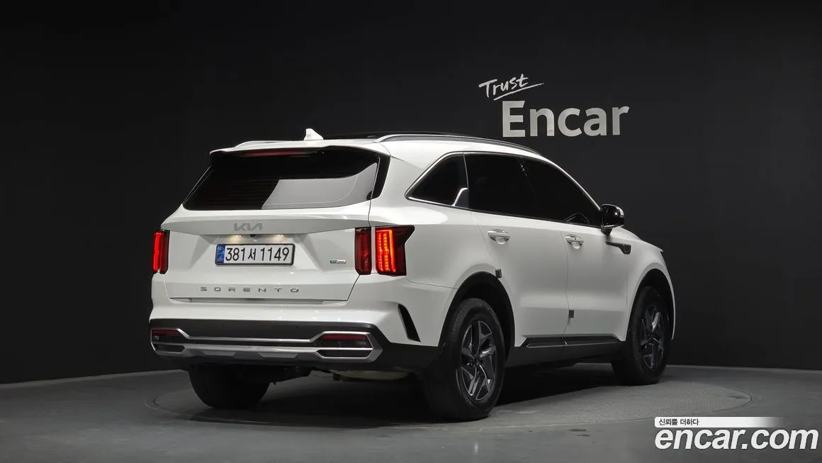 Kia Sorento — фото 7