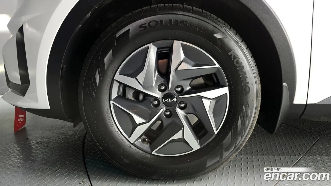Kia Sorento — фото 5