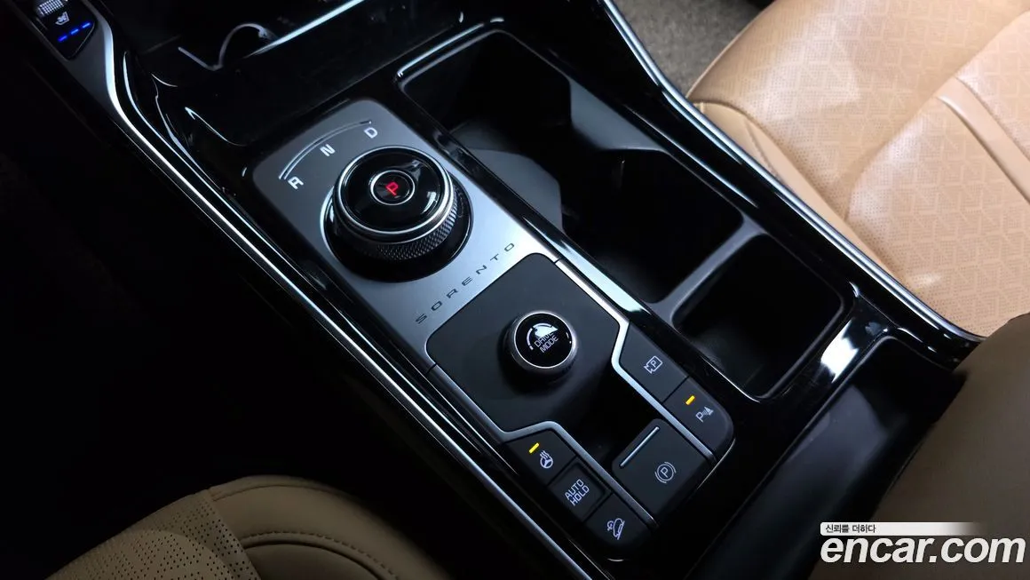 Kia Sorento — фото 9