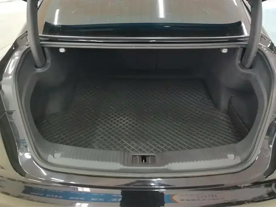 Hongqi H5 2023 из CN, фото 2