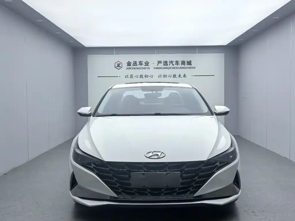 Hyundai Elantra 2022 из CN, фото 3
