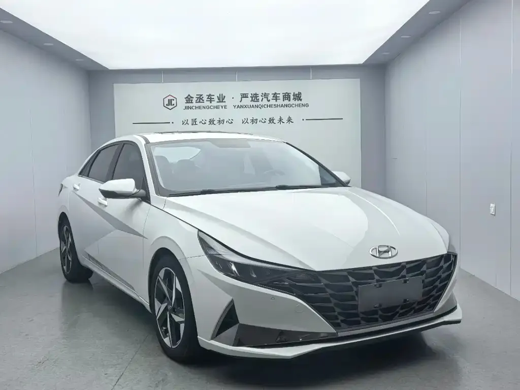 Hyundai Elantra 2022 из CN, фото 4