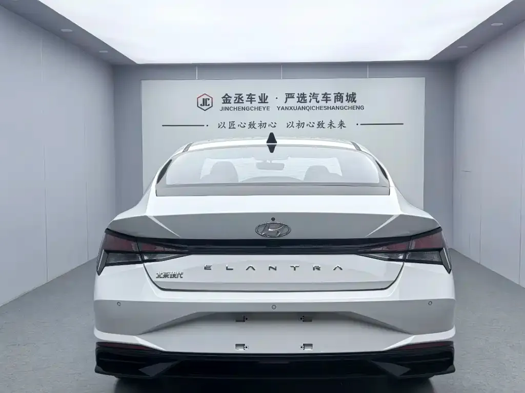 Hyundai Elantra 2022 из CN, фото 2