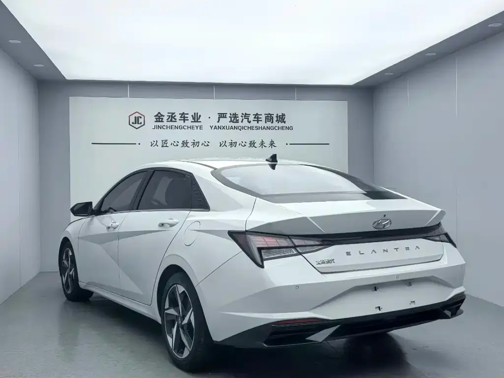 Hyundai Elantra 2022 из CN, фото 7