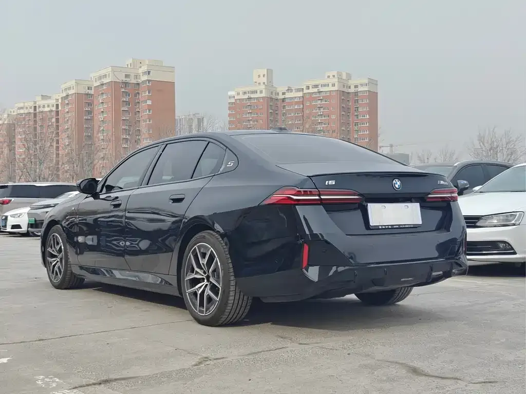 BMW i5 2024 из CN, фото 5