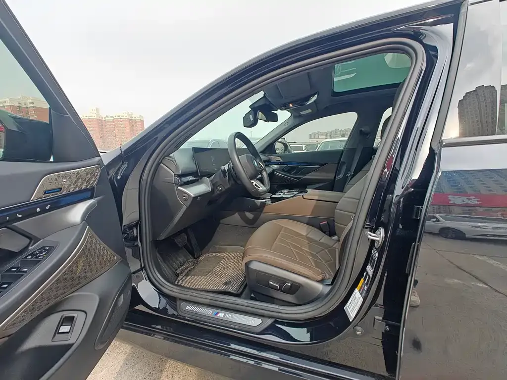 BMW i5 2024 из CN, фото 7