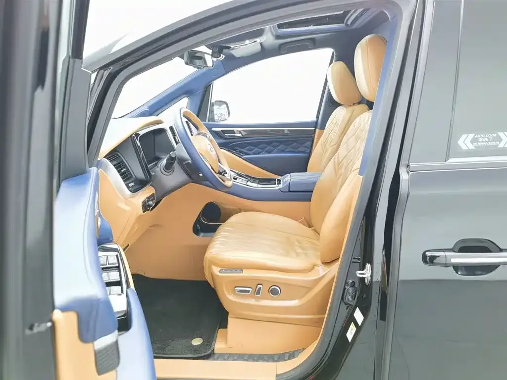 GAC Motor Trumpchi M8 — фото 7