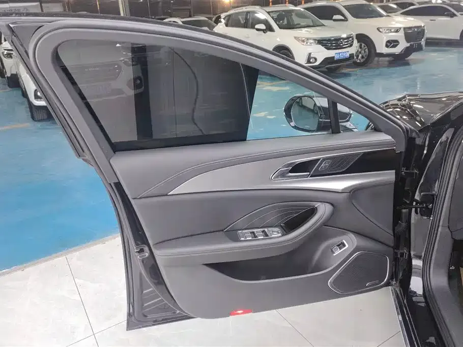 Hongqi H5 2024 из CN, фото 10