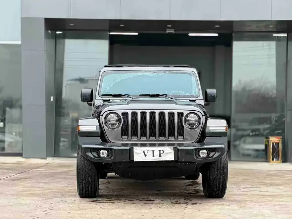 Jeep Wrangler — фото 5