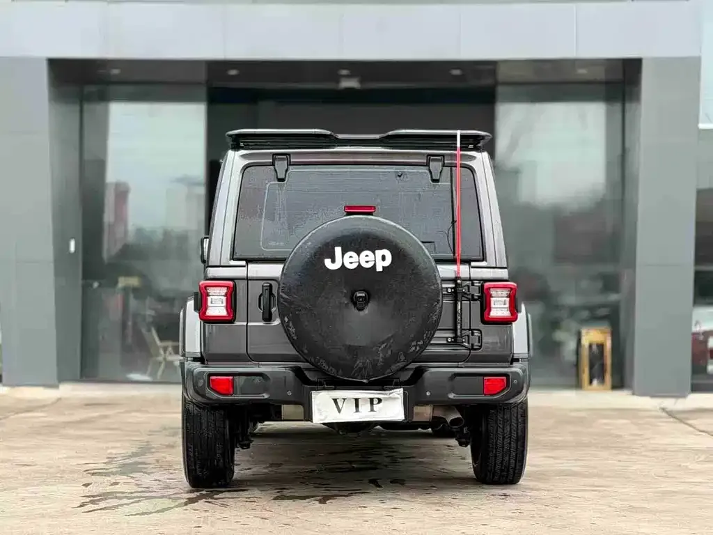 Jeep Wrangler — фото 2