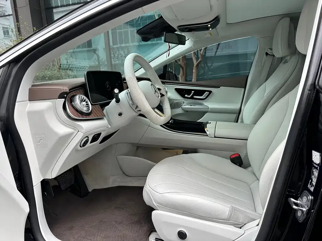 Mercedes-Benz EQE 2023 из CN, фото 8