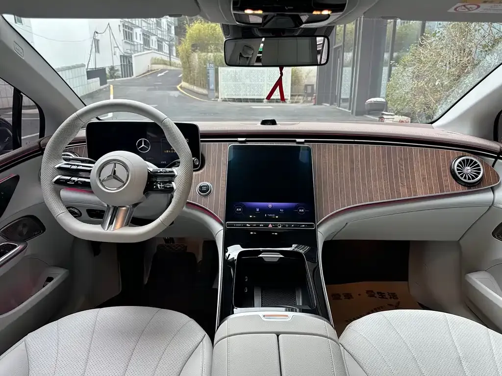 Mercedes-Benz EQE 2023 из CN, фото 7