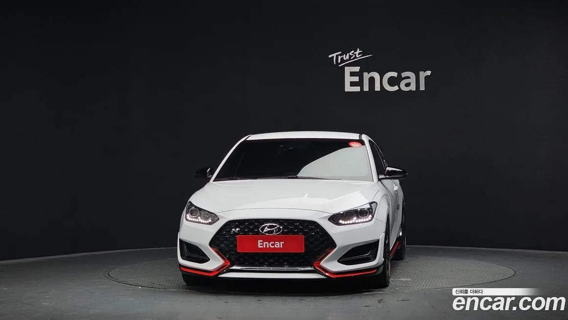 Hyundai Veloster — фото 2