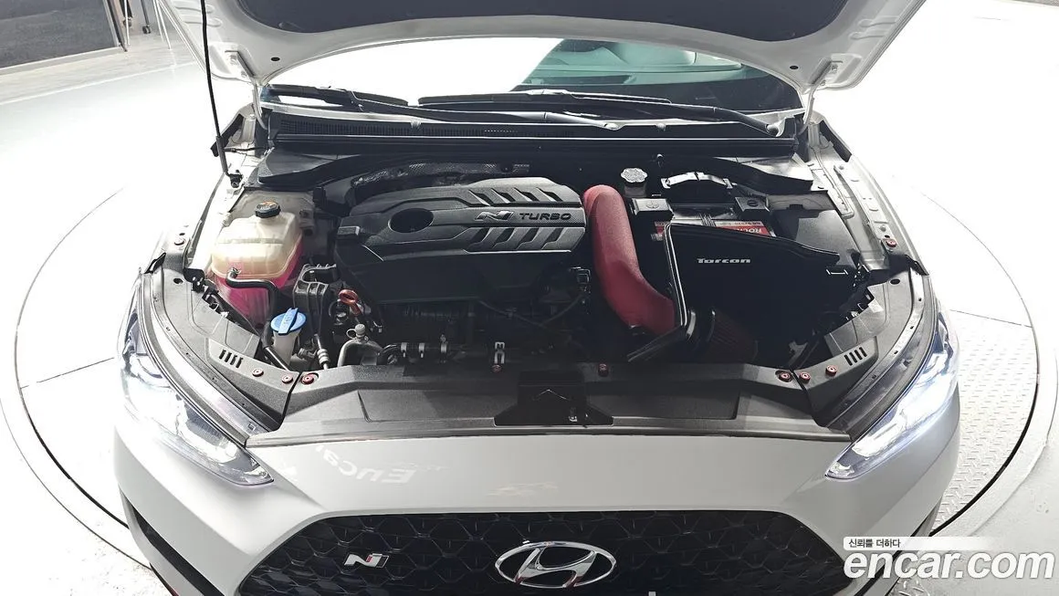 Hyundai Veloster — фото 5
