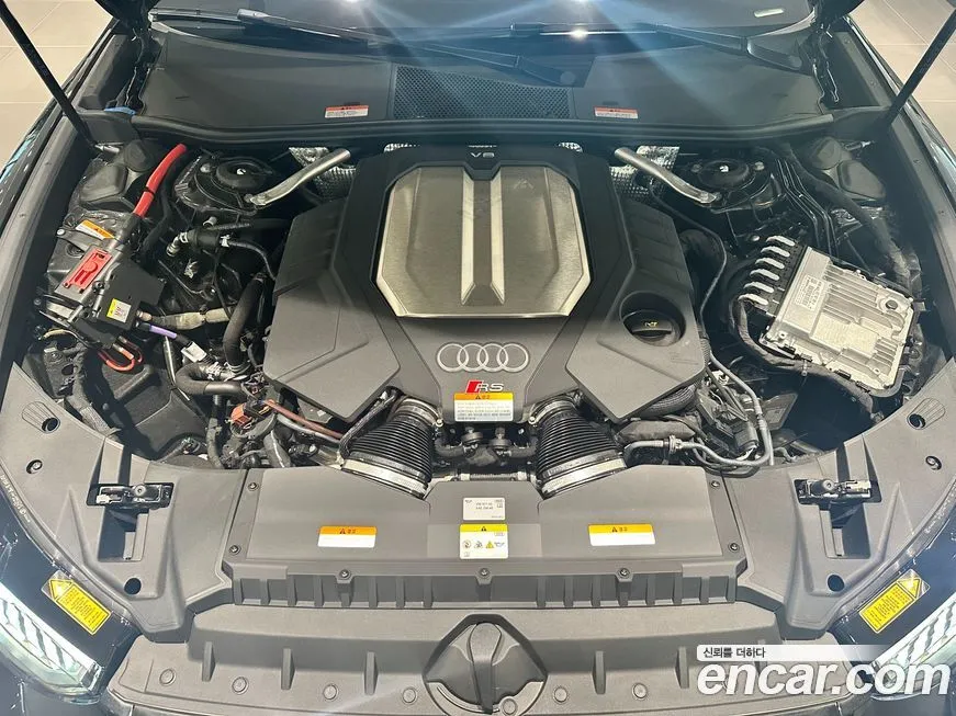 Audi RS6 2025 из KR, фото 9