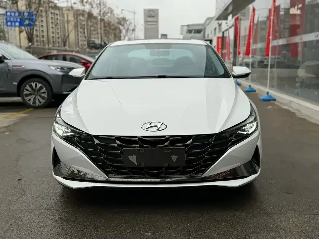 Hyundai Elantra 2023 из CN, фото 7