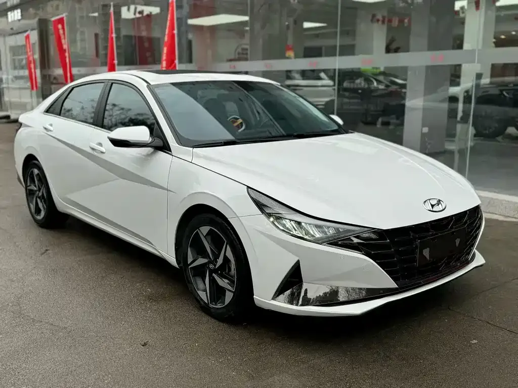 Hyundai Elantra 2023 из CN, фото 9