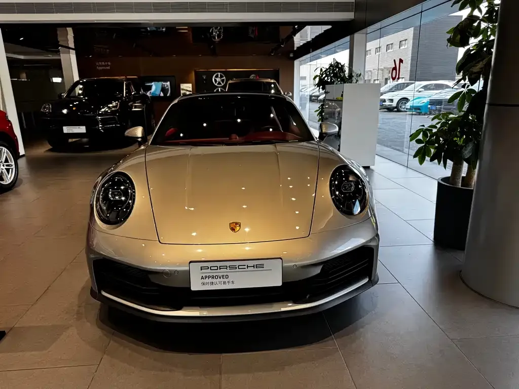 Porsche 911 2025 из CN, фото 9