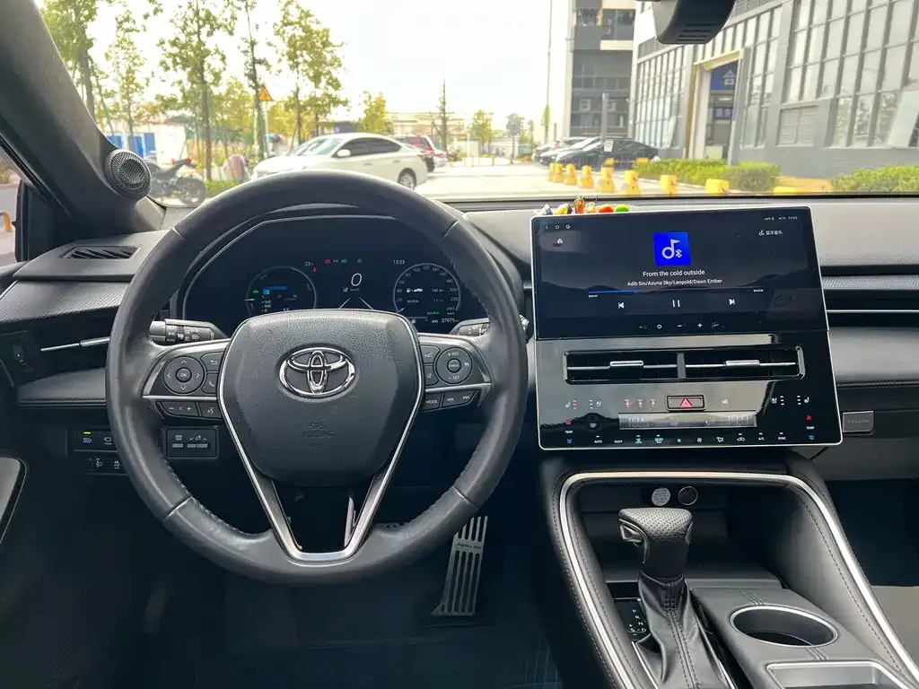 Toyota Avalon 2023 из CN, фото 4