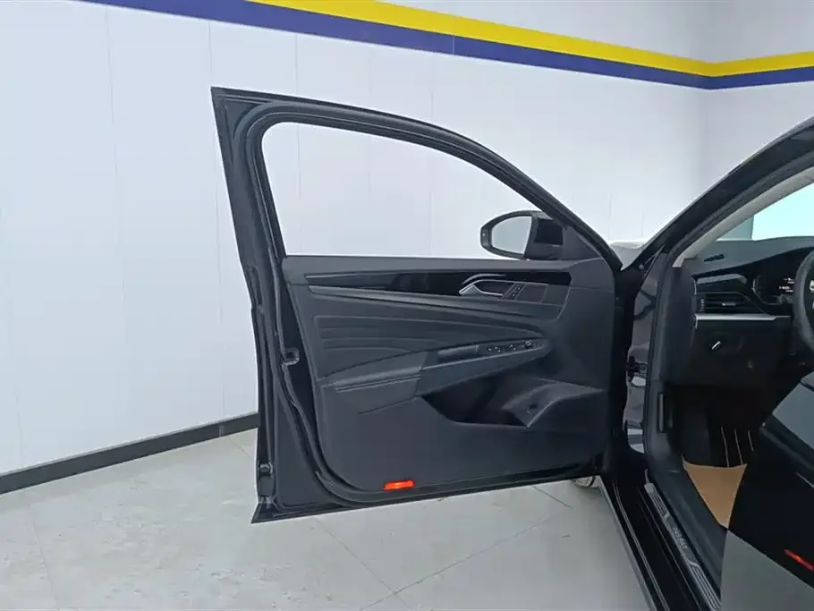 Volkswagen Passat — фото 7