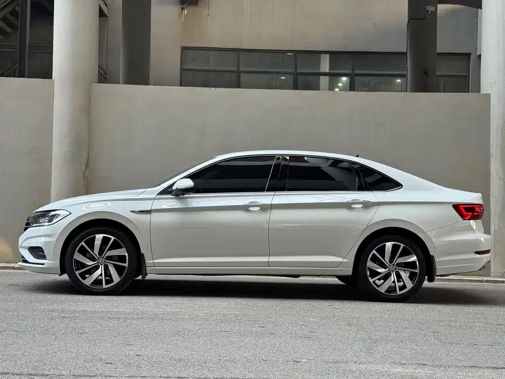 Volkswagen Sagitar 2022 из CN, фото 7