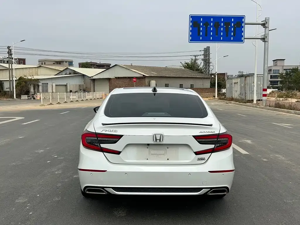 Honda Accord 2022 из CN, фото 2