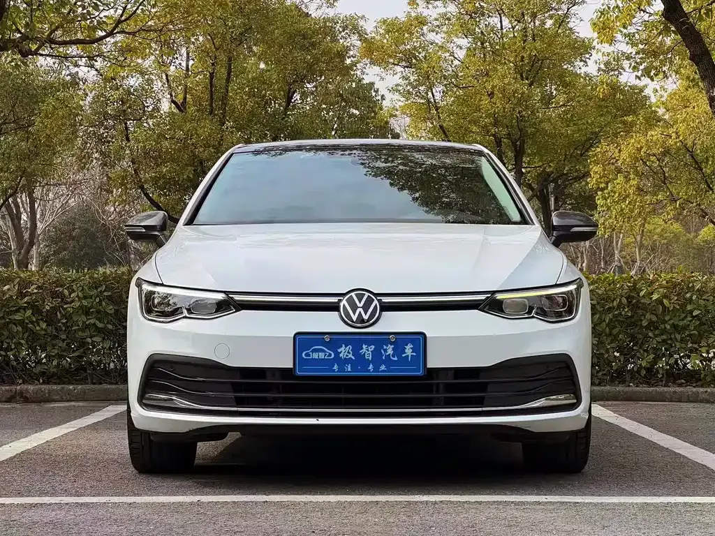 Volkswagen Golf 2023 из CN, фото 4
