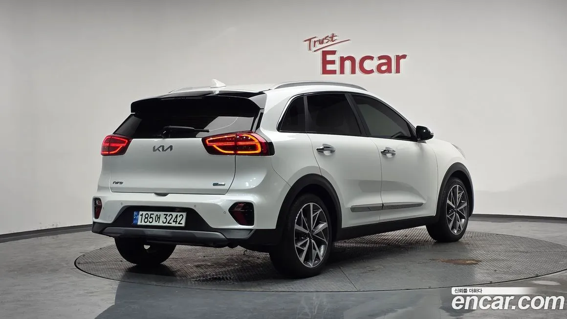 Kia Niro — фото 3