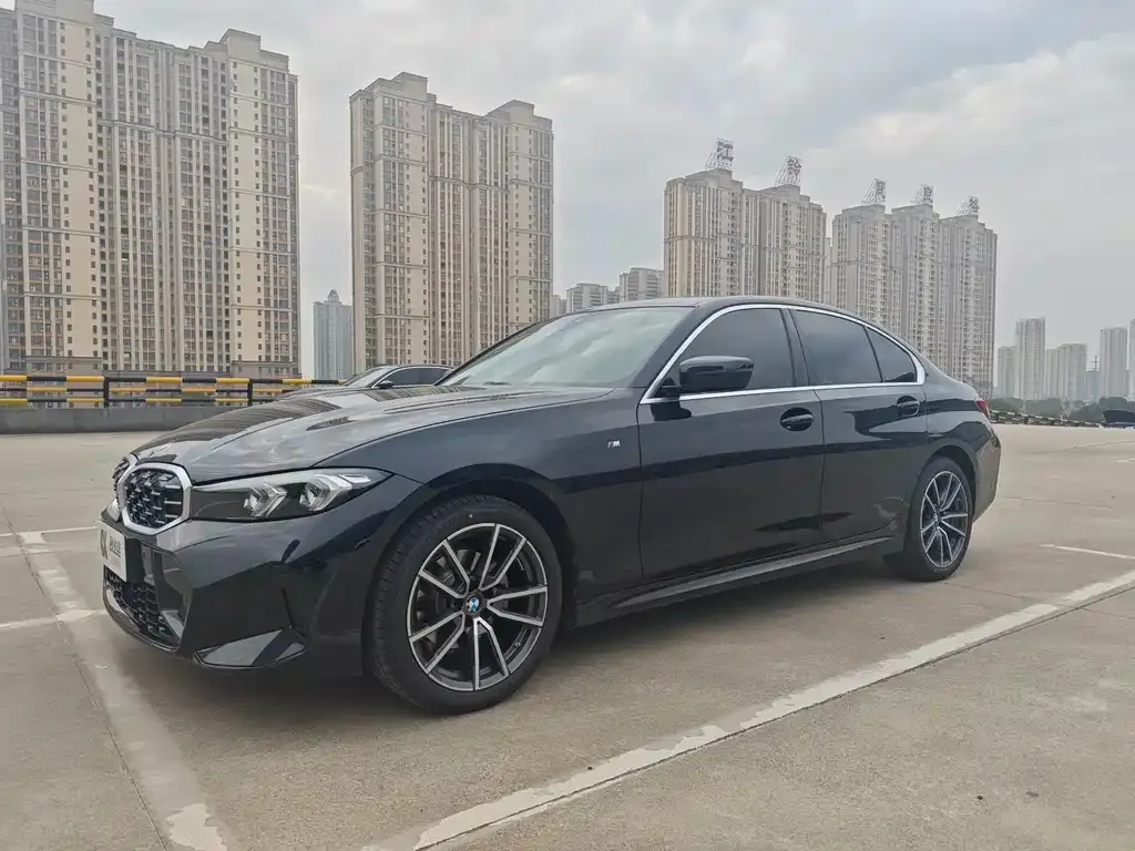 BMW 3 Series 2026 из CN, фото 1