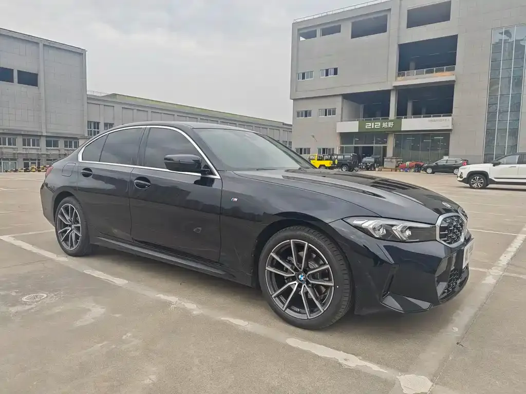 BMW 3 Series 2026 из CN, фото 3