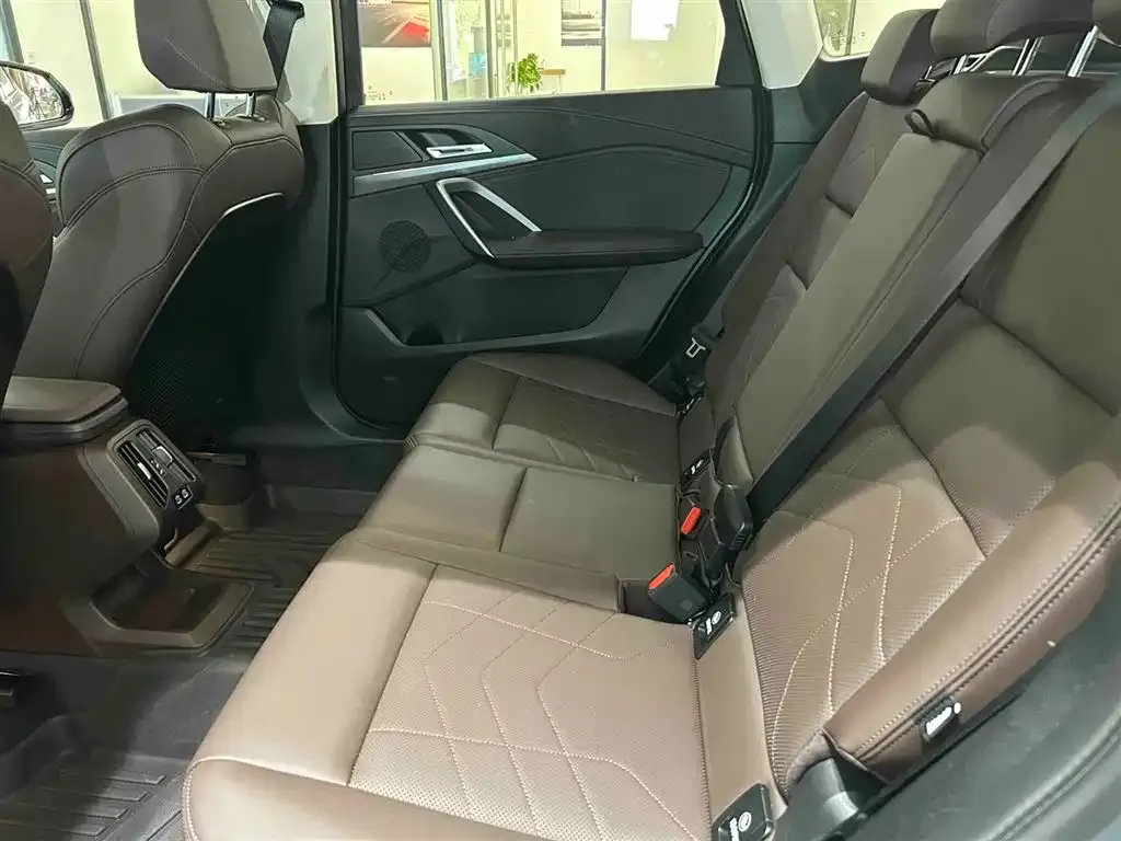 BMW X1 2024 из CN, фото 6