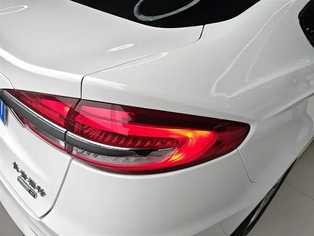 Ford Mondeo 2021 из CN, фото 7