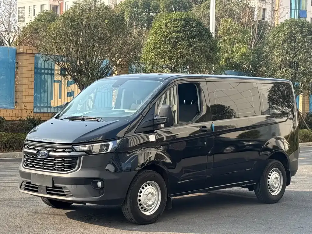 Ford Transit 2025 из CN, фото 1
