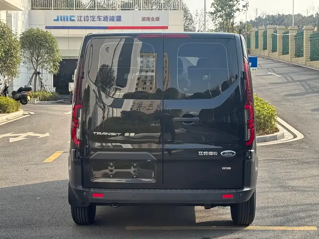 Ford Transit 2025 из CN, фото 9