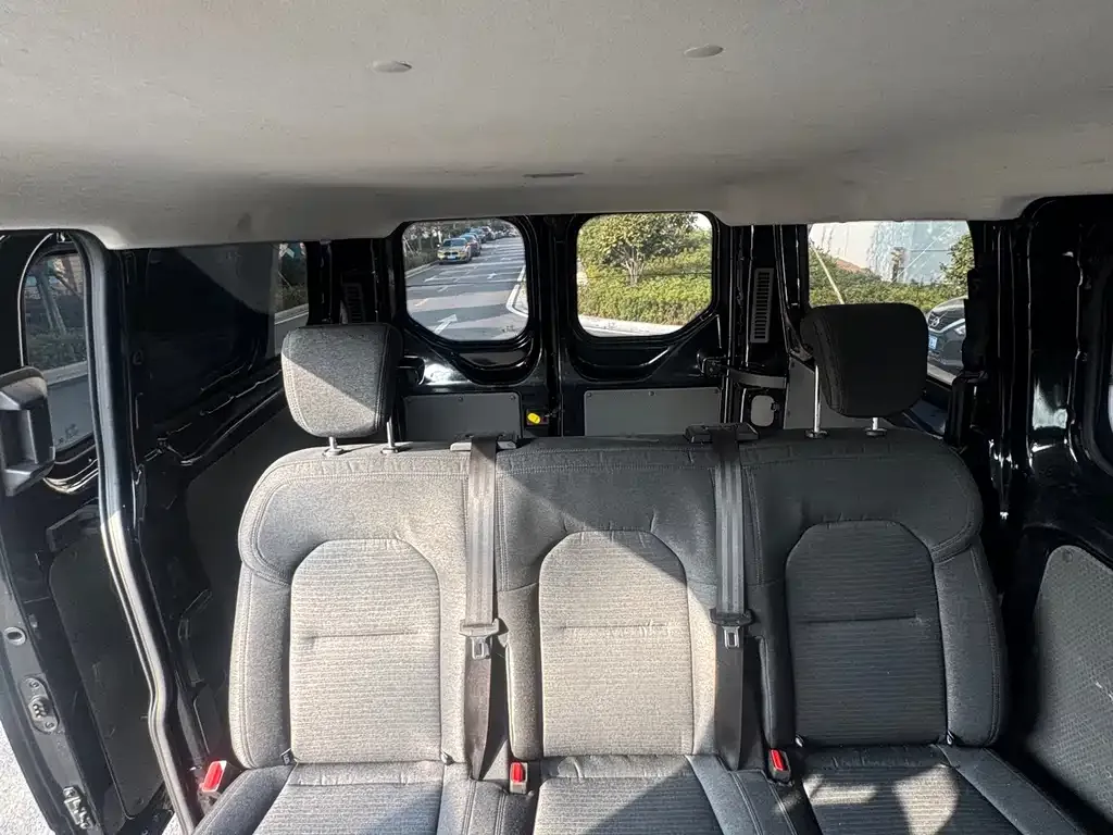 Ford Transit 2025 из CN, фото 6