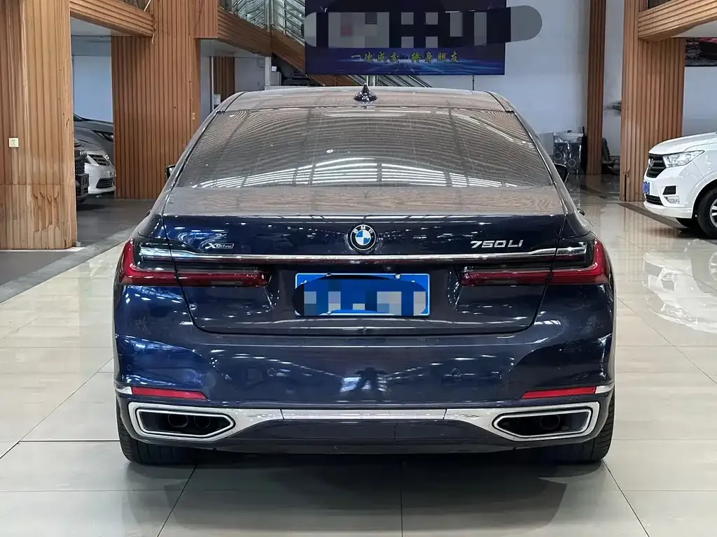 BMW 7 Series 2022 из CN, фото 5