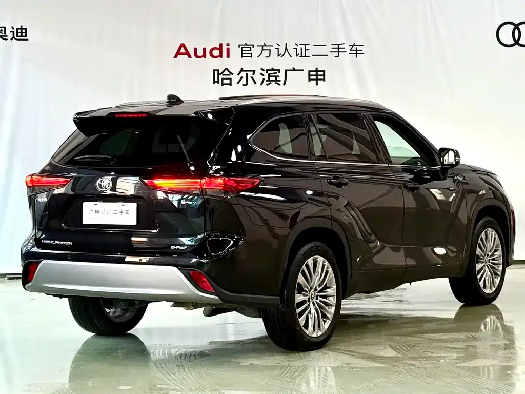 Toyota Highlander — фото 7