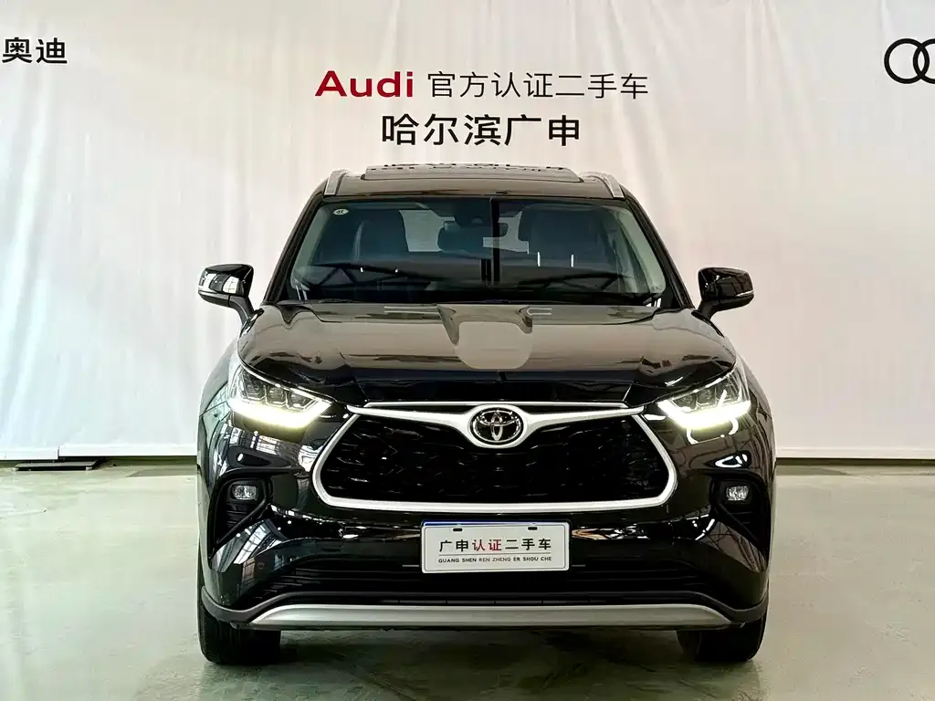 Toyota Highlander — фото 8