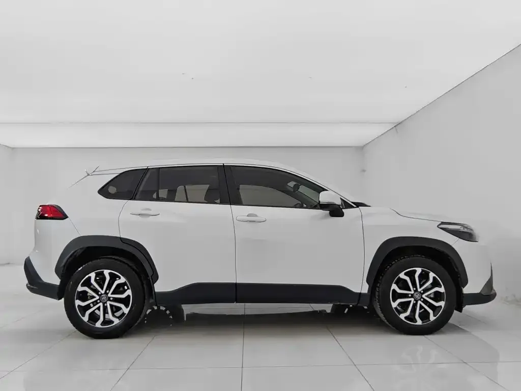 Toyota Frontlander 2022 из CN, фото 9