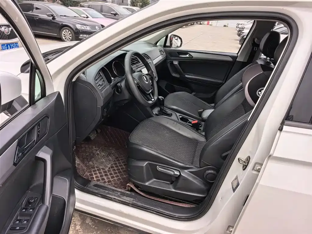 Volkswagen Tiguan L 2021 из CN, фото 9