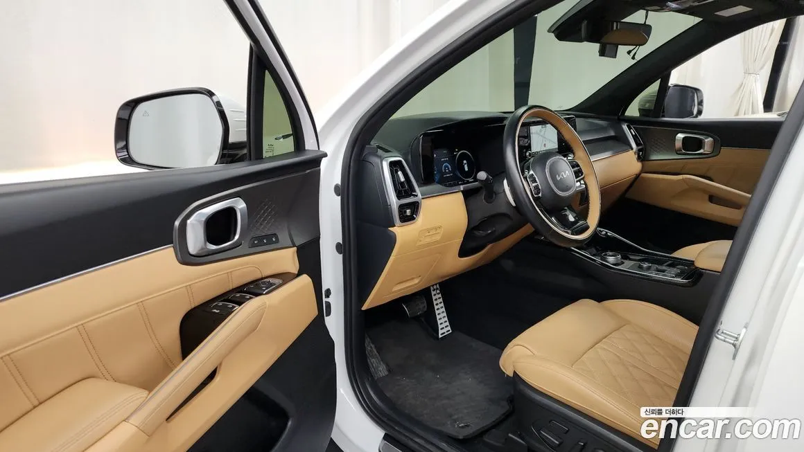 Kia Sorento — фото 10