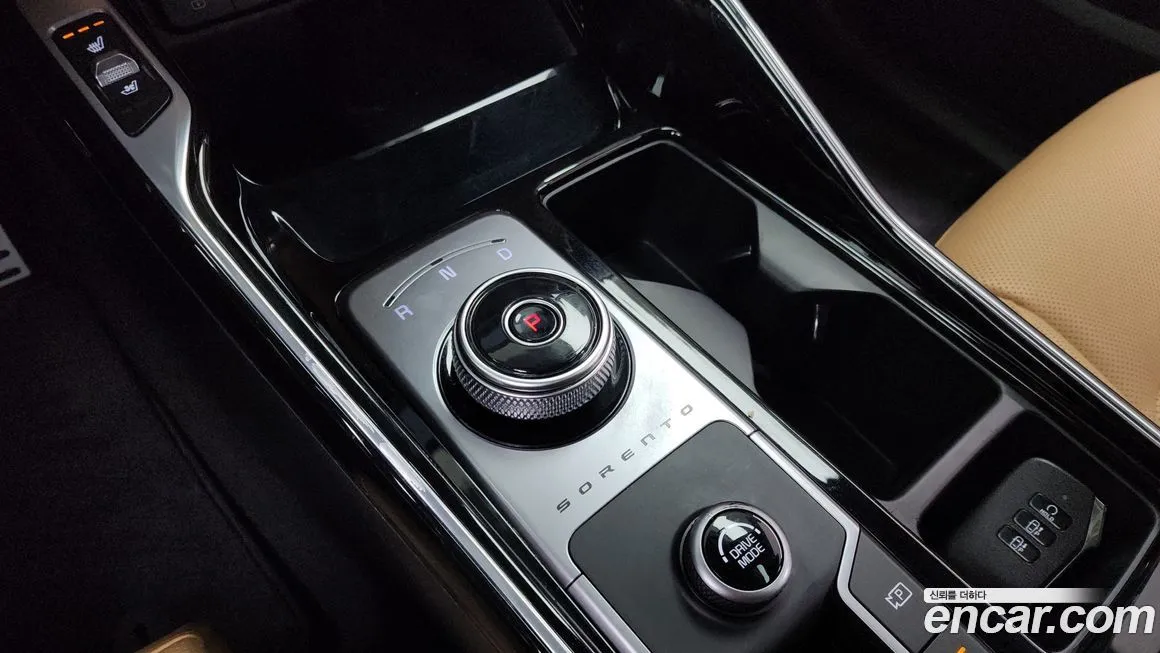 Kia Sorento — фото 9