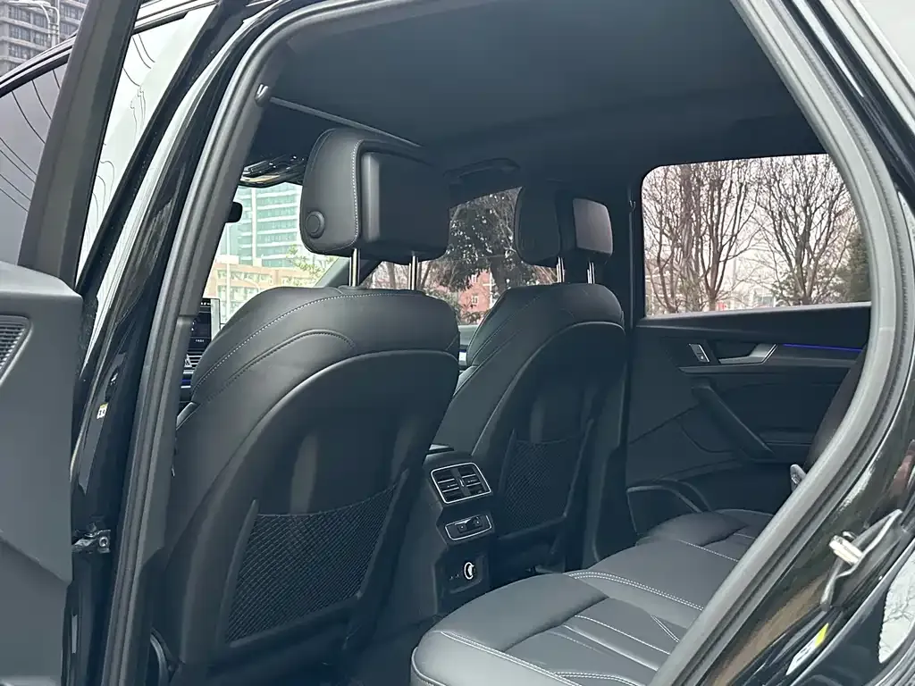 Audi Q5L 2024 из CN, фото 2