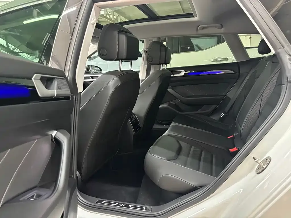 Volkswagen CC 2022 из CN, фото 7