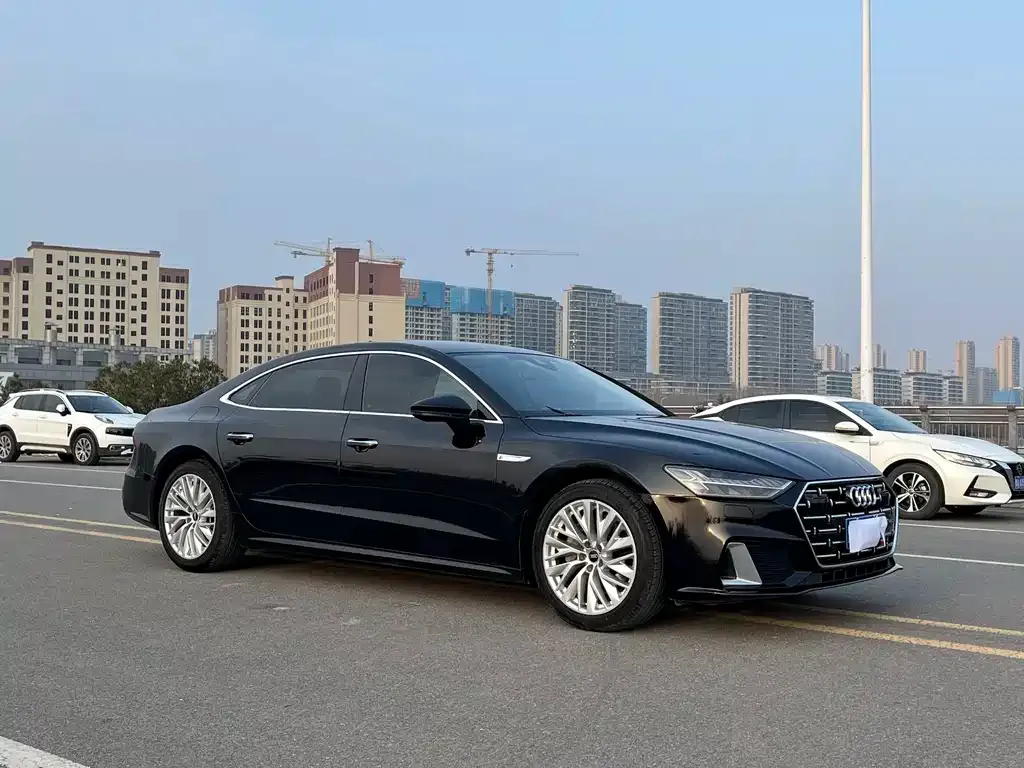 Audi A7L 2023 из CN, фото 8