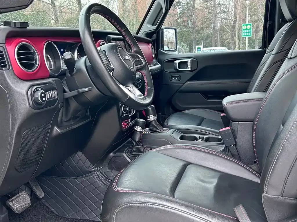 Jeep Wrangler 2022 из CN, фото 3