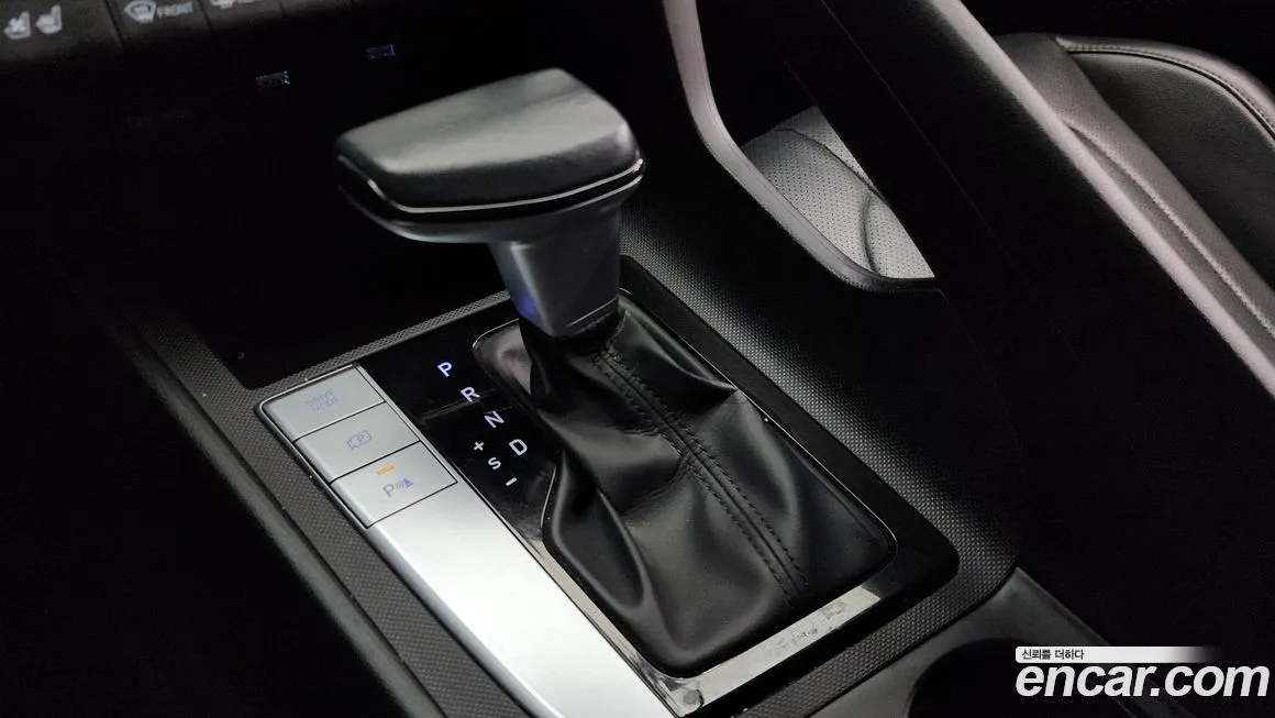 Hyundai AVANTE — фото 8