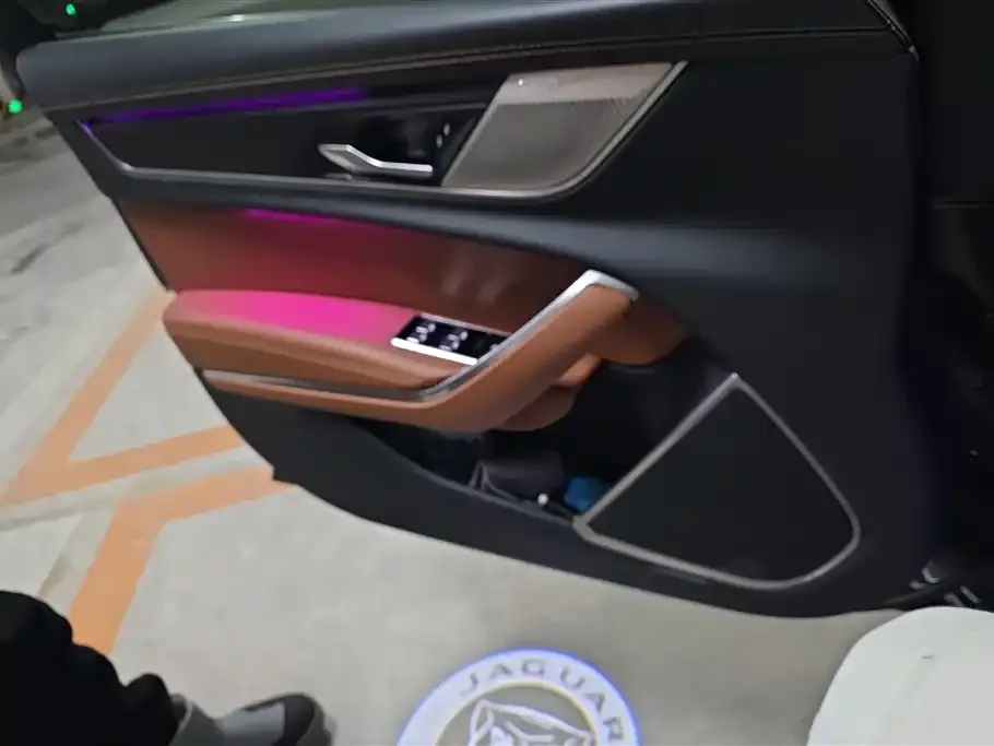 Jaguar XFL 2023 из CN, фото 4